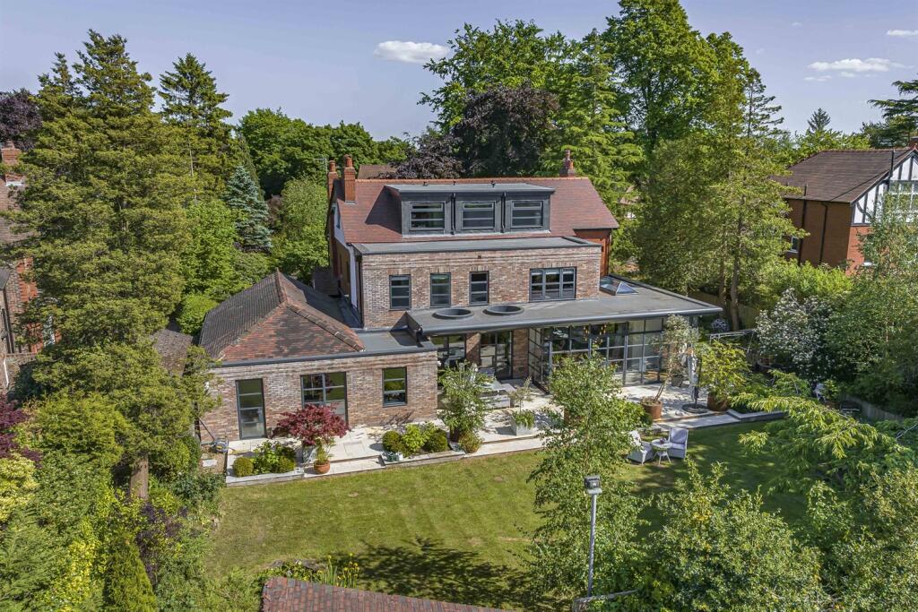 5 bedroom detached house for sale in Alan Drive, Hale, WA15